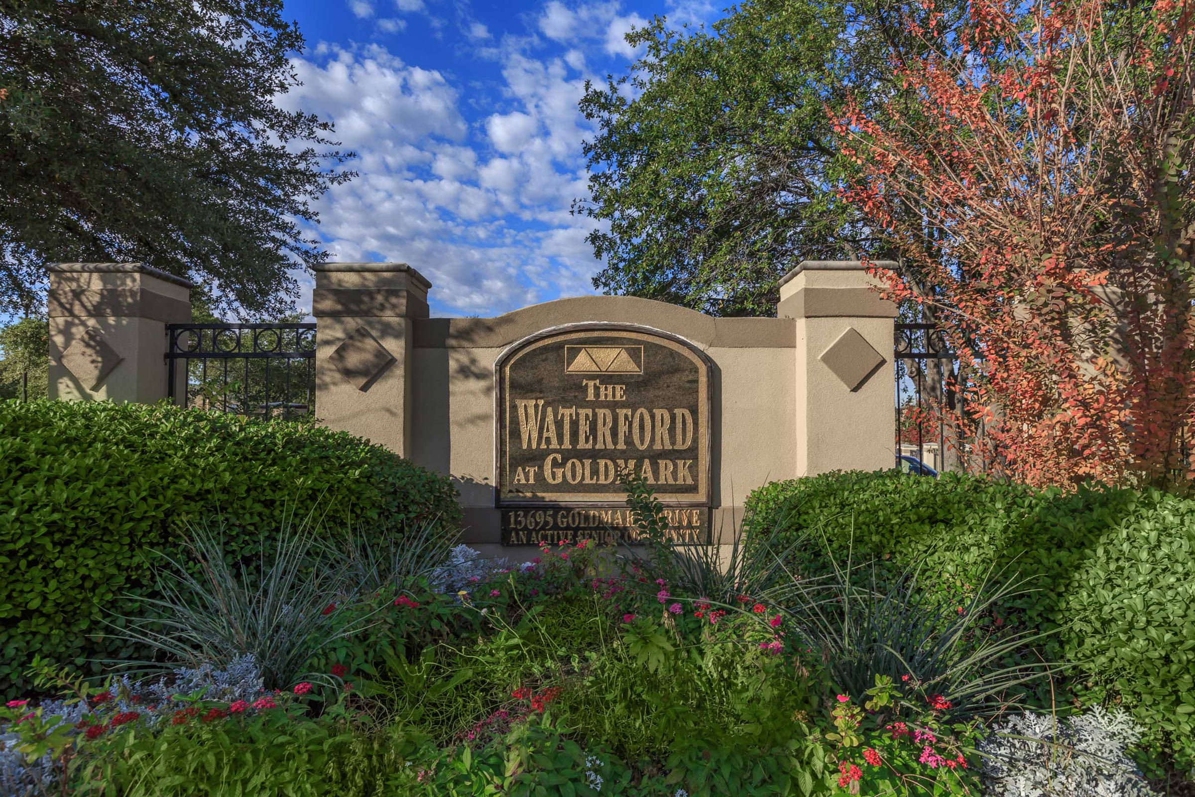WATERFORD AT GOLDMARK Photo