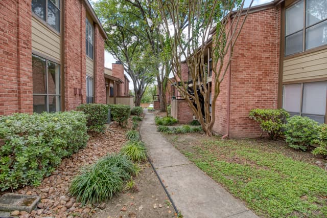 Gallery Knoll Crest Apartments