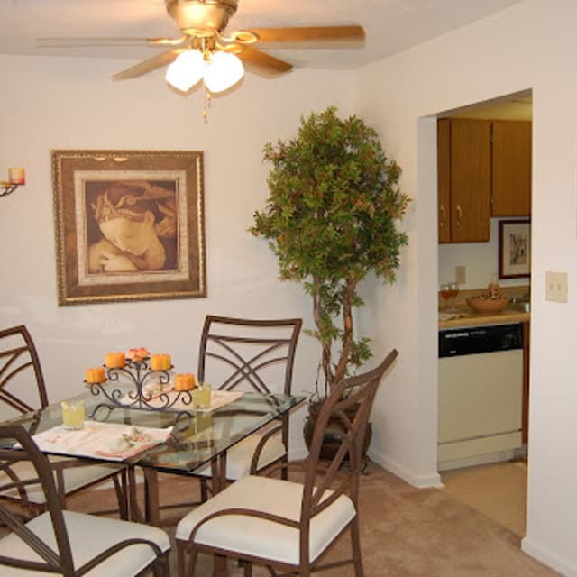 Gallery Courts of Valle Vista