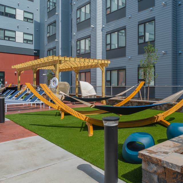 Browse Photos of Apex's Community & Floor Plans in Rochester